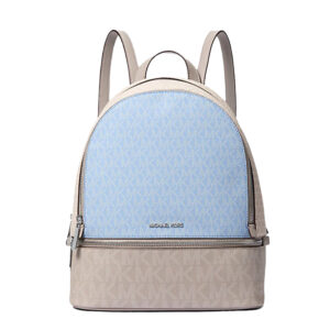 Mochila Michael Kors Média Modelo Rhea Monograma Azul Claro, Cinza e Vanilla